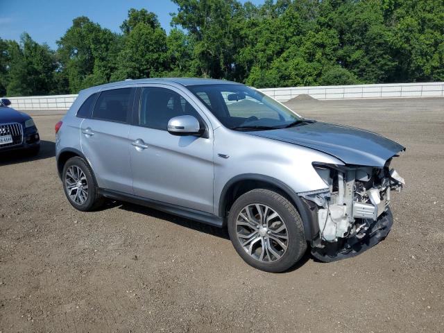 JA4AP3AU4HZ041025 - 2017 MITSUBISHI OUTLANDER ES SILVER photo 4