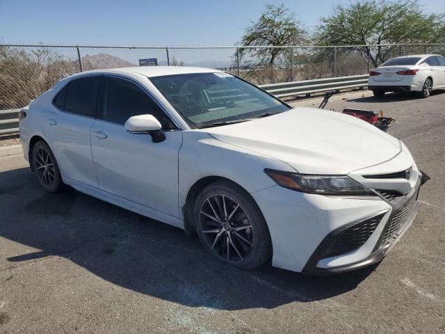 4T1G11AK6PU764175 - 2023 TOYOTA CAMRY SE NIGHT SHADE WHITE photo 4