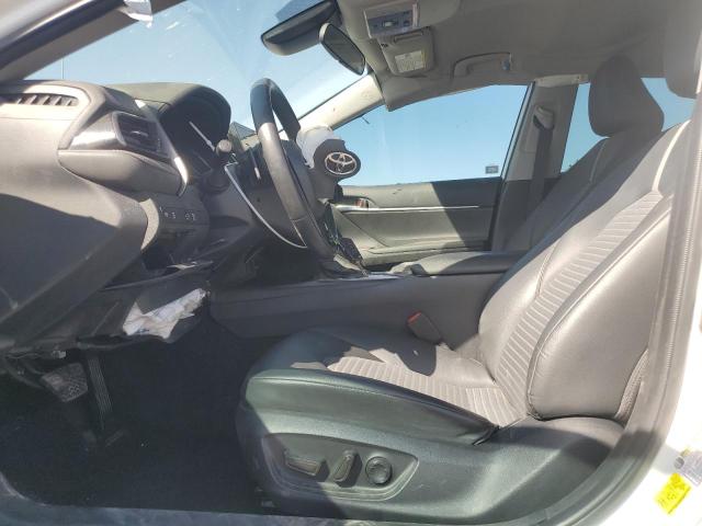 4T1G11AK6PU764175 - 2023 TOYOTA CAMRY SE NIGHT SHADE WHITE photo 7