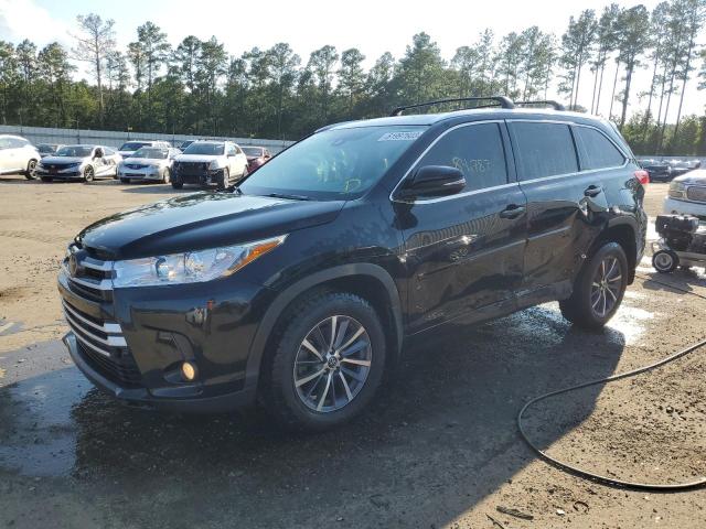 5TDJZRFHXJS854732 - 2018 TOYOTA HIGHLANDER SE CHARCOAL photo 1