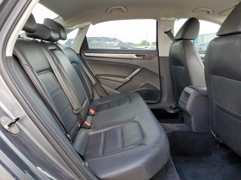 1VWDT7A38HC084814 - 2017 VOLKSWAGEN PASSAT R-LINE ნაცრისფერი ფოტო 10