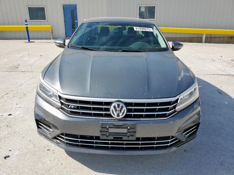 1VWDT7A38HC084814 - 2017 VOLKSWAGEN PASSAT R-LINE ნაცრისფერი ფოტო 5