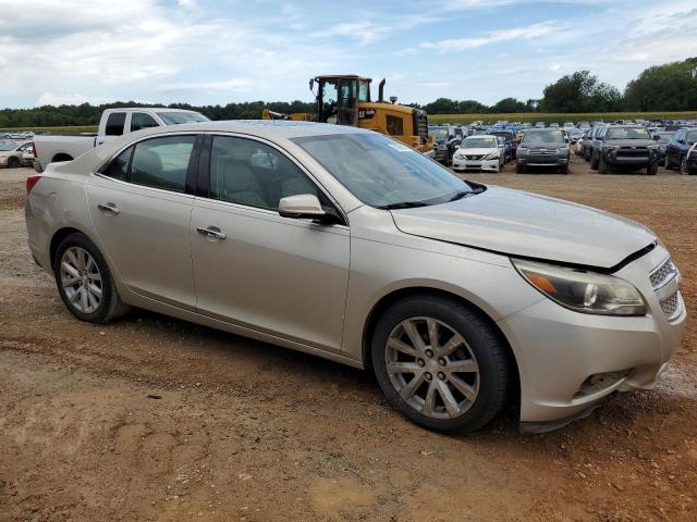 1G11H5SA8DF144827 - 2013 CHEVROLET MALIBU LTZ ვერცხლისფერი ფოტო 4