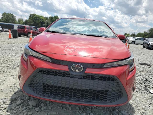 5YFEPRAE7LP109971 - 2020 TOYOTA COROLLA LE RED photo 5