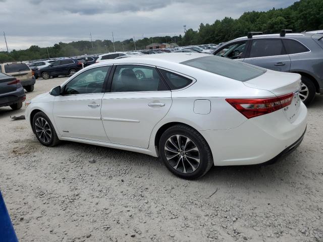 4T1BD1EB2JU063619 - 2018 TOYOTA AVALON HYBRID WHITE photo 2