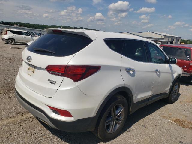 5NMZTDLBXJH106055 - 2018 HYUNDAI SANTA FE S WHITE photo 3