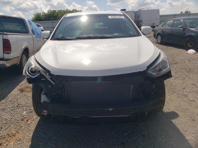 5NMZTDLBXJH106055 - 2018 HYUNDAI SANTA FE S WHITE photo 5