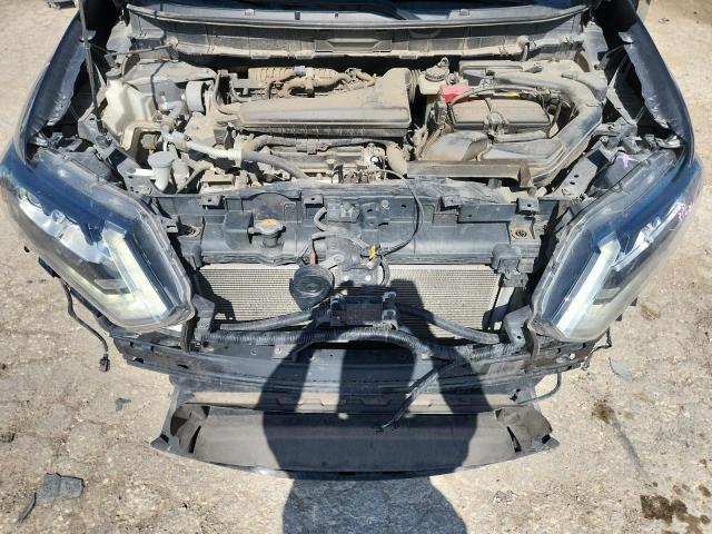 JN8AT2MT3JW489945 - 2018 NISSAN ROGUE S Серый фото 12