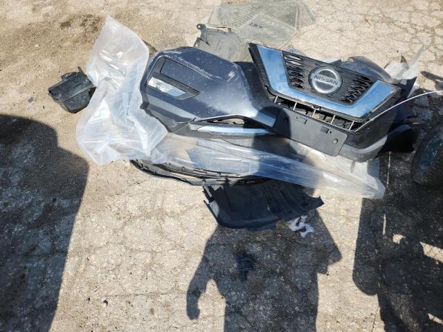 JN8AT2MT3JW489945 - 2018 NISSAN ROGUE S Серый фото 13