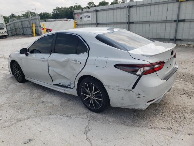 4T1G11AKXPU119576 - 2023 TOYOTA CAMRY SE NIGHT SHADE WHITE photo 2