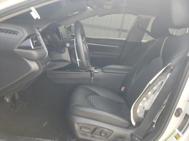 4T1G11AKXPU119576 - 2023 TOYOTA CAMRY SE NIGHT SHADE WHITE photo 7