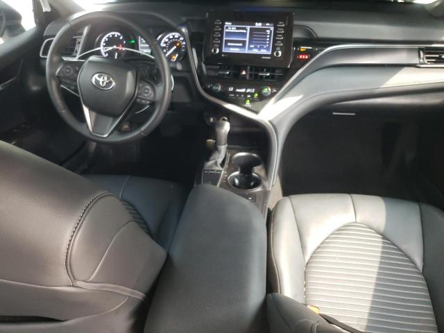 4T1G11AKXPU119576 - 2023 TOYOTA CAMRY SE NIGHT SHADE WHITE photo 8