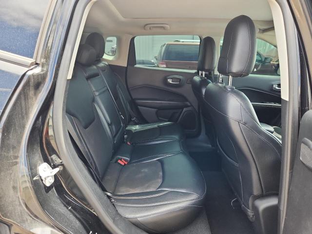 3C4NJDBB9HT657483 - 2017 JEEP COMPASS LATITUDE 黑色 照片 11