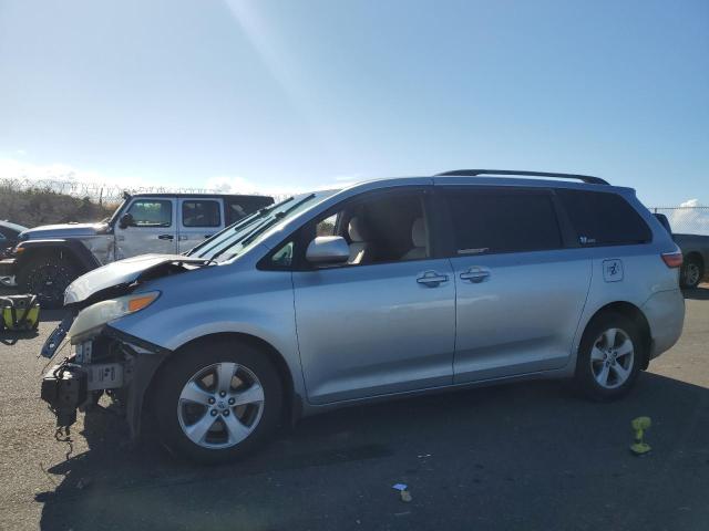 2016 TOYOTA SIENNA LE, 