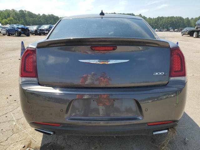 2C3CCABG1JH261417 - 2018 CHRYSLER 300 S GRAY photo 6