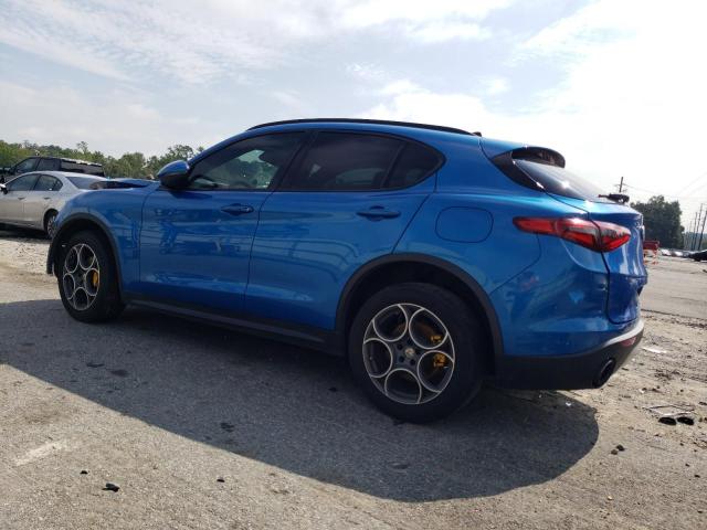 ZASFAKNN6J7B98459 - 2018 ALFA ROMEO STELVIO TI SPORT BLUE photo 2