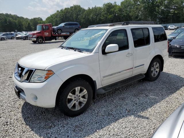5N1AR18B38C612303 - 2008 NISSAN PATHFINDER S WHITE photo 1