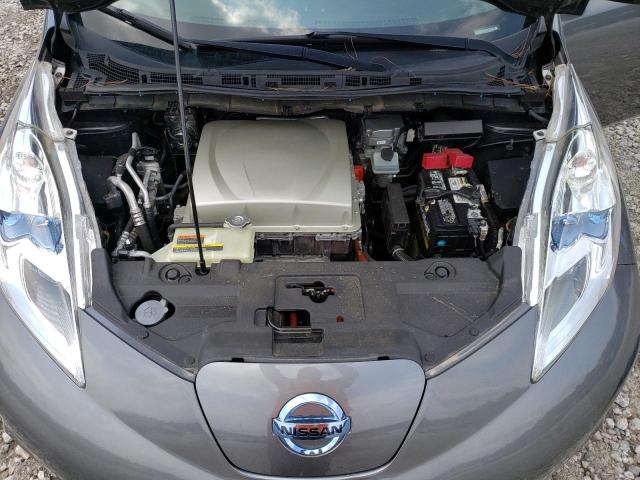 1N4BZ0CPXHC300944 - 2017 NISSAN LEAF S GRAY photo 11