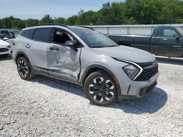 5XYK6CAF9PG112215 - 2023 KIA SPORTAGE X LINE SILVER photo 4