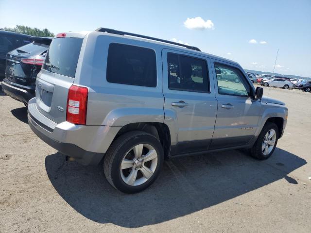 1C4NJRFBXFD202605 - 2015 JEEP PATRIOT LATITUDE SILVER photo 3