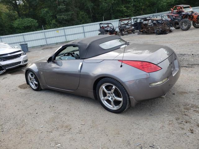 JN1BZ36A07M650579 - 2007 NISSAN 350Z ROADSTER GRAY photo 2