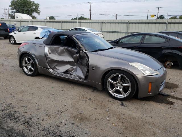 JN1BZ36A07M650579 - 2007 NISSAN 350Z ROADSTER GRAY photo 4