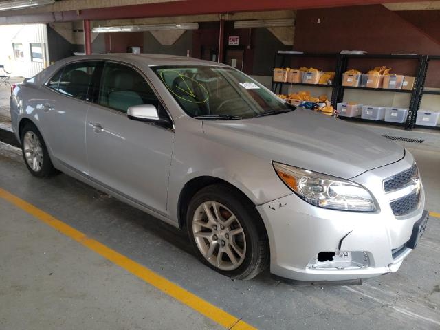 1G11D5RR6DF103880 - 2013 CHEVROLET MALIBU 1LT Gümüş foto 4