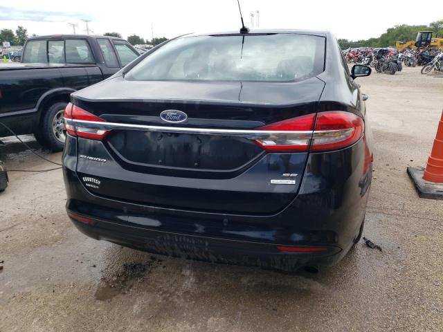 3FA6P0HDXHR403935 - 2017 FORD FUSION SE BLACK photo 6