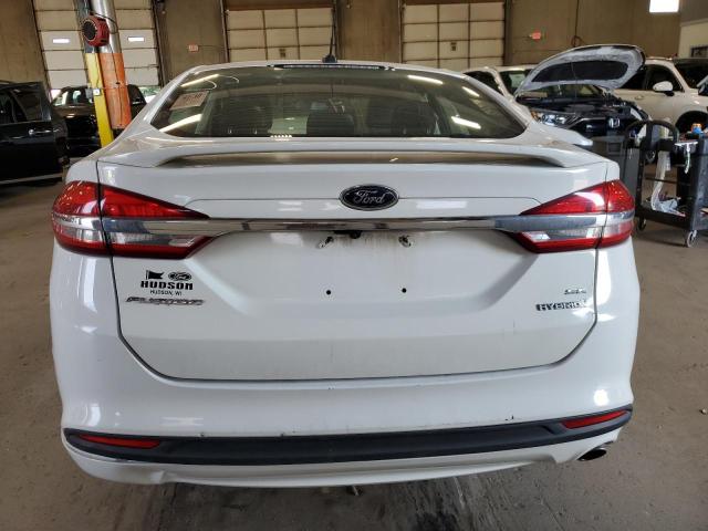 3FA6P0LUXHR233017 - 2017 FORD FUSION SE HYBRID WHITE photo 6