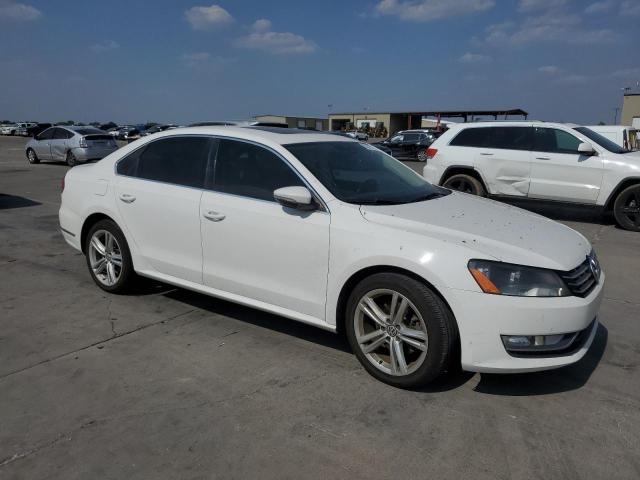 1VWCN7A31CC054813 - 2012 VOLKSWAGEN PASSAT SEL WHITE photo 4