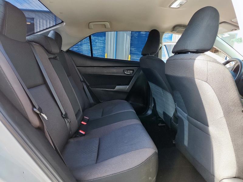 5YFBURHE5JP841238 - 2018 TOYOTA COROLLA L WHITE photo 10