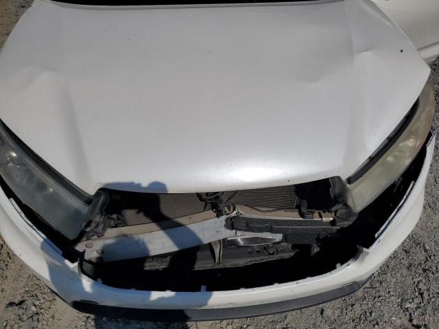 5TDKKRFH0FS054330 - 2015 TOYOTA HIGHLANDER XLE WHITE photo 11