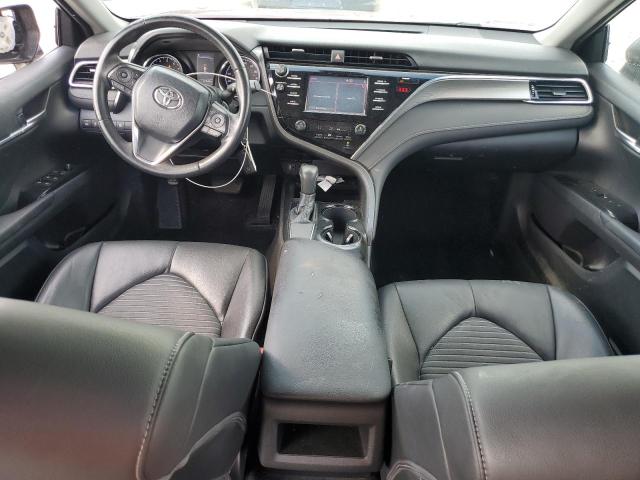 4T1B11HK2JU663545 - 2018 TOYOTA CAMRY L RED photo 8