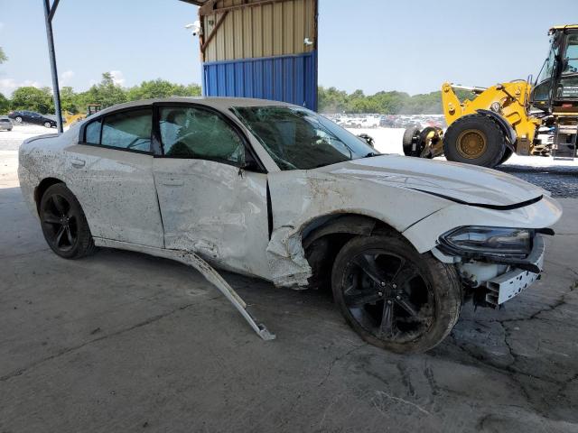 2C3CDXCT1JH261090 - 2018 DODGE CHARGER R/T WHITE photo 4