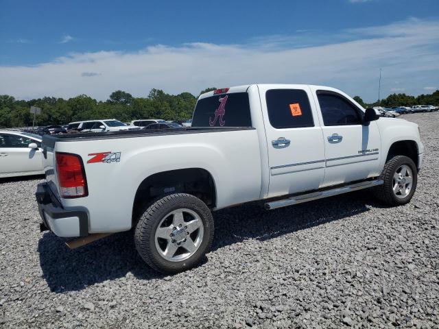 1GT125CG7BF242126 - 2011 GMC SIERRA K2500 DENALI WHITE photo 3