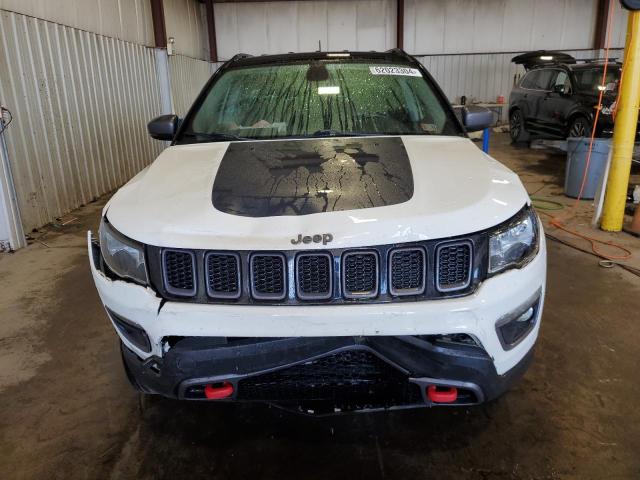 3C4NJDDB8KT627492 - 2019 JEEP COMPASS TRAILHAWK WHITE photo 5