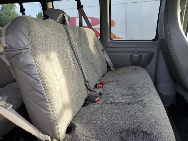 1GAZG1FG5C1137729 - 2012 CHEVROLET EXPRESS G3 LT WHITE photo 11