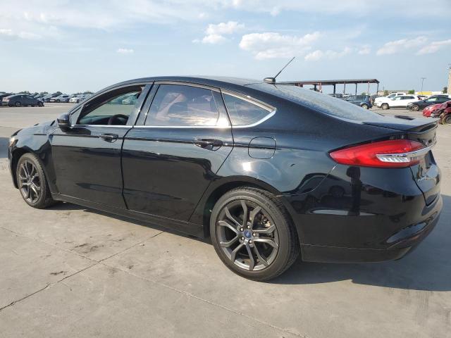 3FA6P0HD0JR216709 - 2018 FORD FUSION SE BLACK photo 2