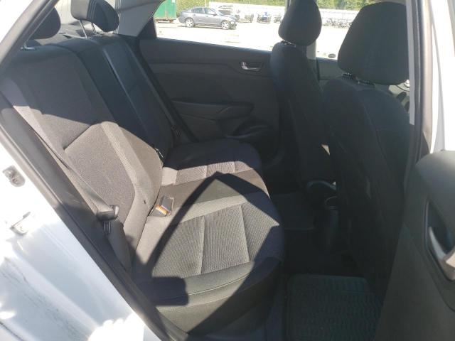 3KPC24A37KE054493 - 2019 HYUNDAI ACCENT SE WHITE photo 10