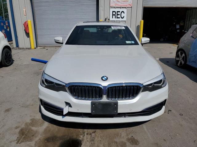 WBAJB1C59KB375594 - 2019 BMW 530XE WHITE photo 5