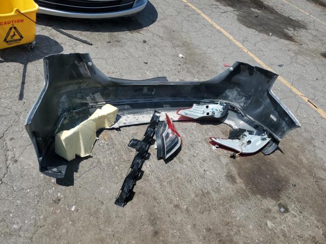 1FADP3F22JL310924 - 2018 FORD FOCUS SE Weiß Foto 12