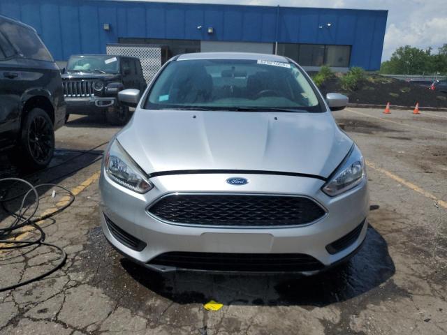 1FADP3F22JL310924 - 2018 FORD FOCUS SE Weiß Foto 5