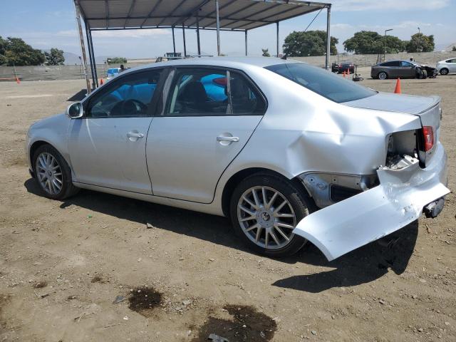 3VWEG71K77M162142 - 2007 VOLKSWAGEN JETTA WOLFSBURG SILVER photo 2