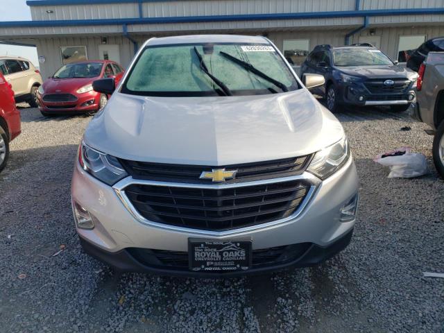 2GNAXHEV6J6133011 - 2018 CHEVROLET EQUINOX LS SILVER photo 5