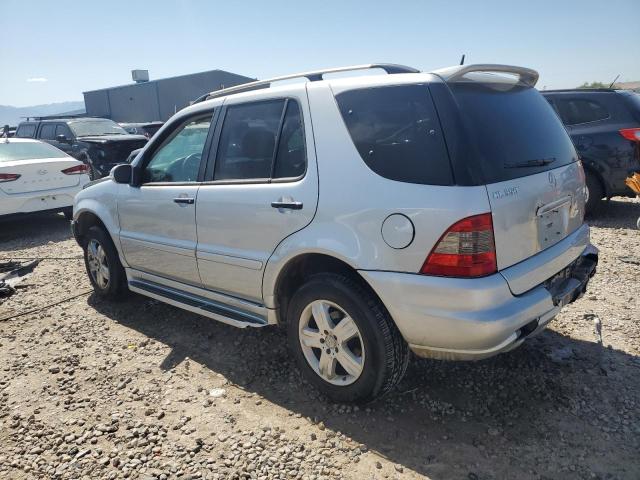 4JGAB57E35A558807 - 2005 MERCEDES-BENZ ML 350 银色 照片 2