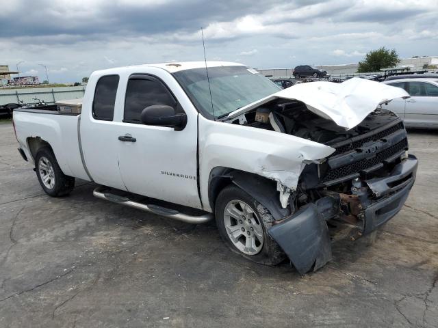 1GCEC19039Z210610 - 2009 CHEVROLET SILVERADO C1500 WHITE photo 4