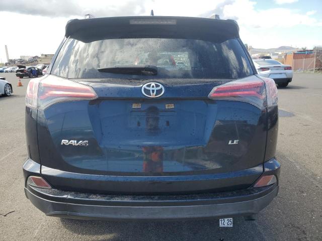 JTMZFREV3HJ100761 - 2017 TOYOTA RAV4 LE ლურჯი ფოტო 6