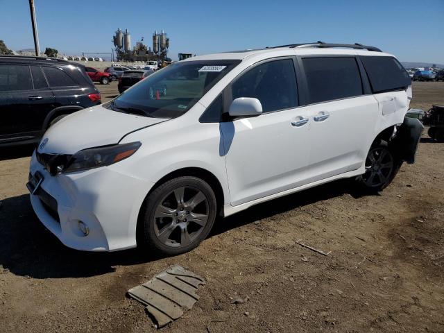 5TDXZ3DC1HS883285 - 2017 TOYOTA SIENNA SE WHITE photo 1