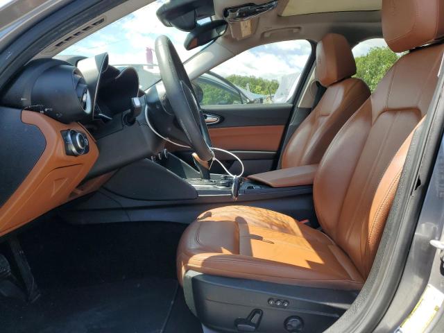 ZARFAEDN2H7555776 - 2017 ALFA ROMEO GIULIA Q4 灰色 照片 7