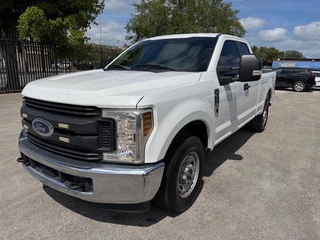 1FT7X2A60KEC91808 - 2019 FORD F250 SUPER DUTY WHITE photo 1